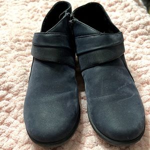 Clark navy booties size 8